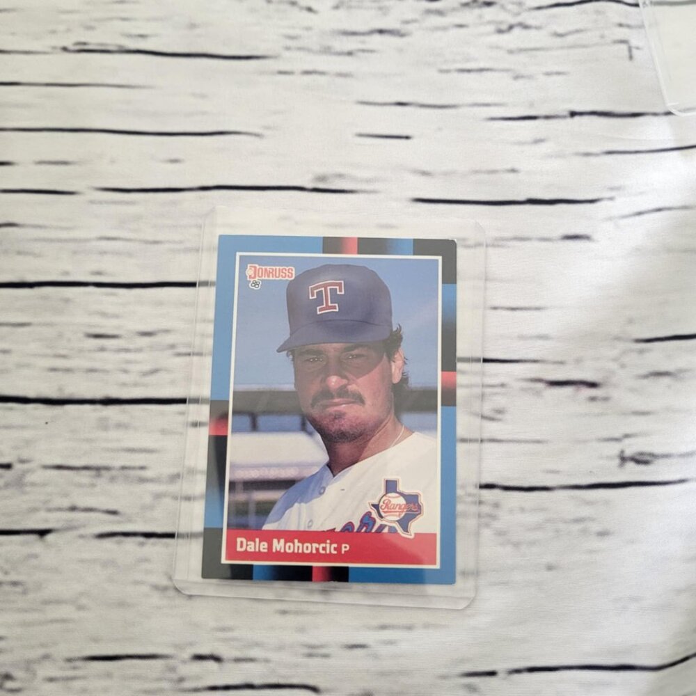 1988 Dale Mohorcic P BaseBall Card -Vintage